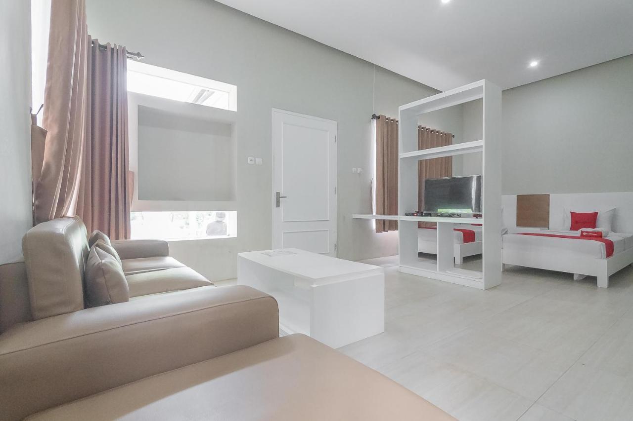 Reddoorz Resort Syariah Near D'Castello Ciater Subang Luaran gambar