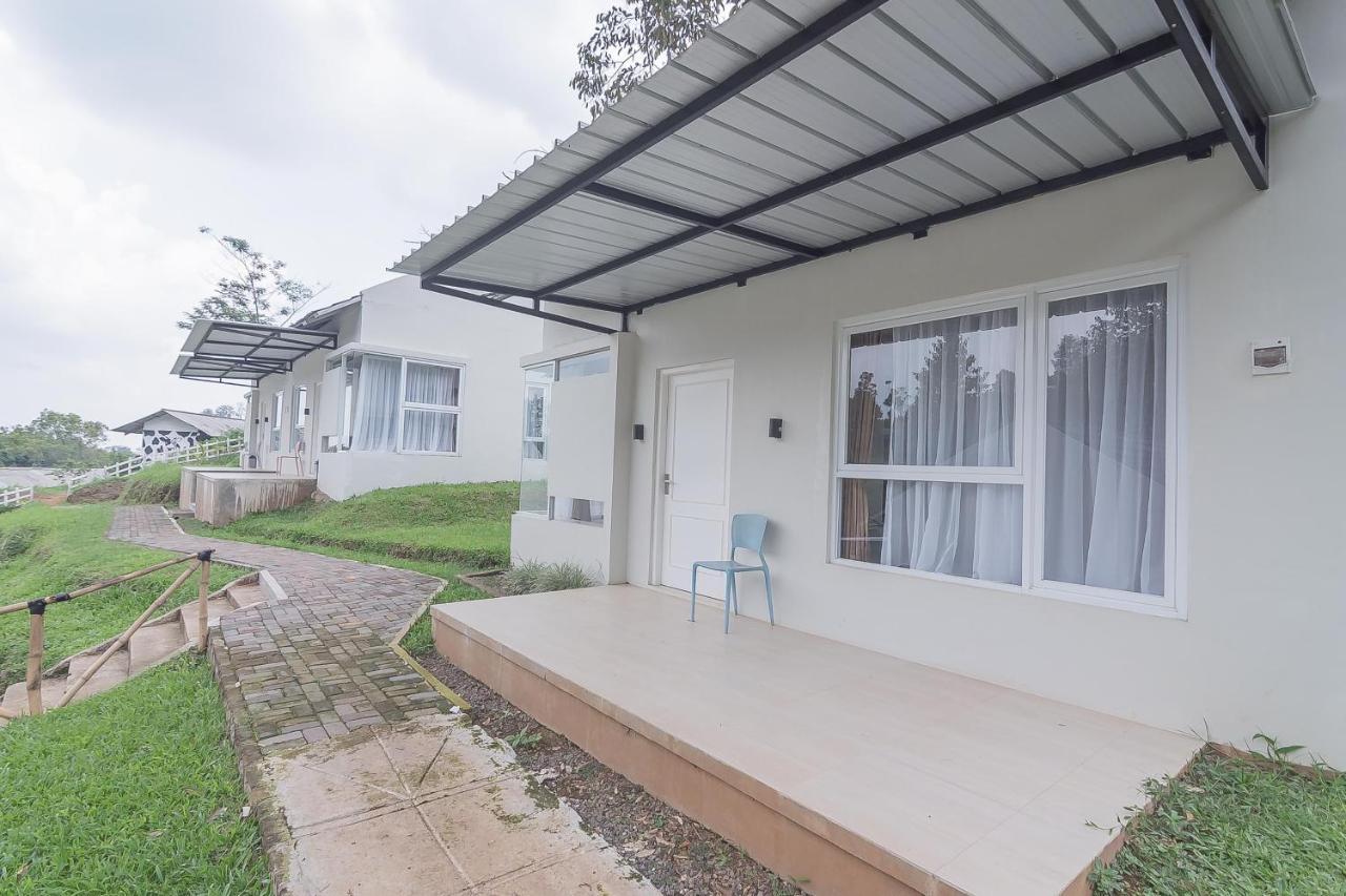 Reddoorz Resort Syariah Near D'Castello Ciater Subang Luaran gambar
